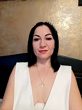 Snapshot of FireLily332 chatting on 16, 2, 2025 FireLily332 online show from 16, 2, 2025