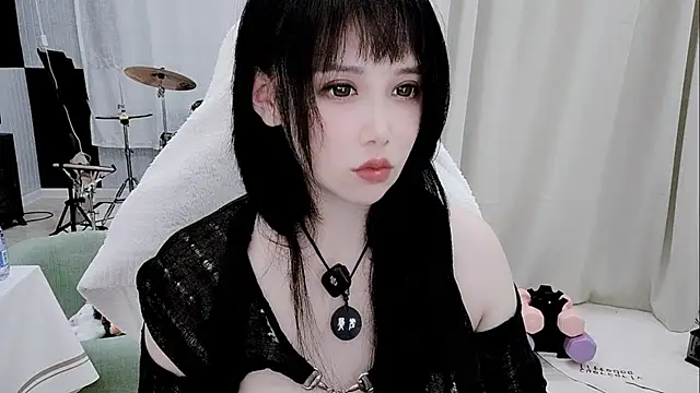 Snapshot of Vaness-a chatting on 13, 6, 2026 Vaness-a online show from 13, 6, 2026