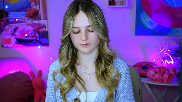 Snapshot of DeboraLarson chatting on 9, 2, 2025 DeboraLarson online show from 9, 2, 2025