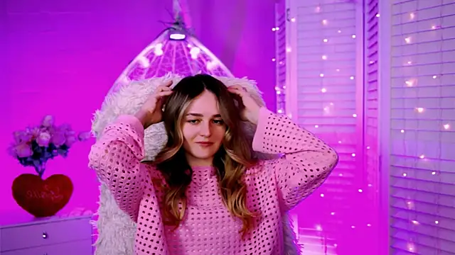 Snapshot of DeboraLarson chatting on 26, 2, 2025 DeboraLarson online show from 26, 2, 2025