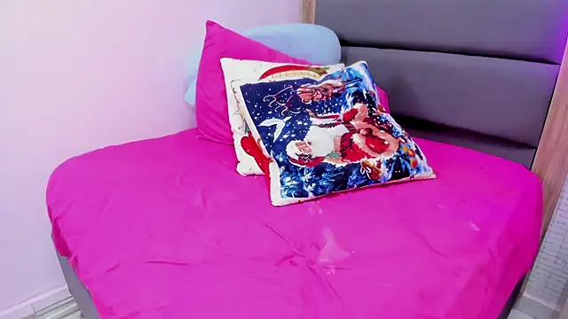 Snapshot of MARAYLOUS chatting on 7, 12, 2024 MARAYLOUS online show from 7, 12, 2024