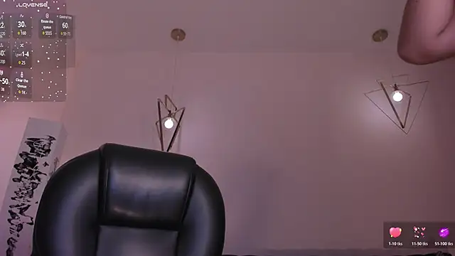 Snapshot of GabriellaLee chatting on 12, 1, 2026 GabriellaLee online show from 12, 1, 2026