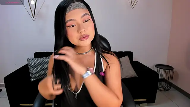 Snapshot of GabriellaLee chatting on 10, 2, 2026 GabriellaLee online show from 10, 2, 2026