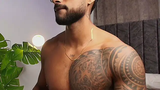 LiamGarcia1 online show from 8, 2, 2025