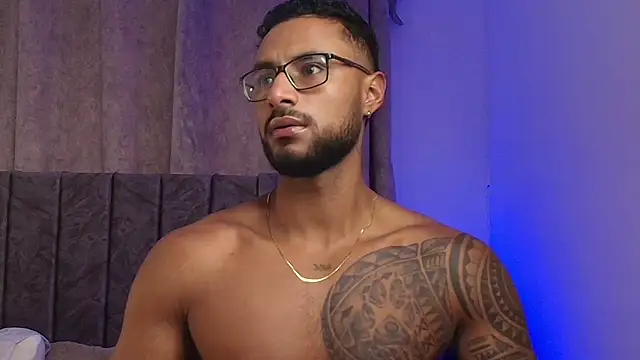 LiamGarcia1 online show from 9, 2, 2025