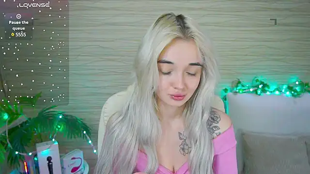 Ashley S online show from 8, 2, 2025