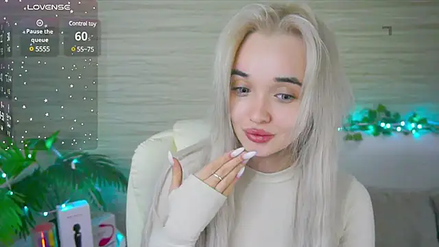 Ashley S online show from 19, 3, 2025