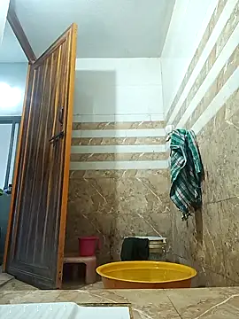 pintuS40 online show from 24, 9, 2025