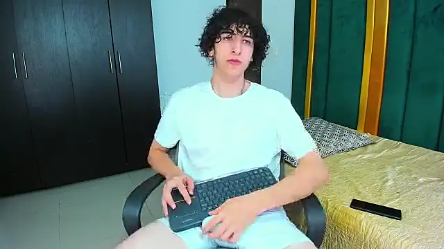 Kerverr  online show from 4, 10, 2025