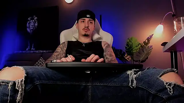 uptomatty online show from 23, 3, 2026