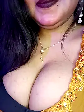 Suhanakhan00 online show from 2, 3, 2025