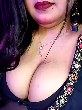 Suhanakhan00 online show from 11, 3, 2025