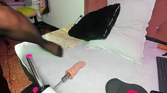 Snapshot of kyliestteel chatting on 27, 1, 2025 kyliestteel online show from 27, 1, 2025