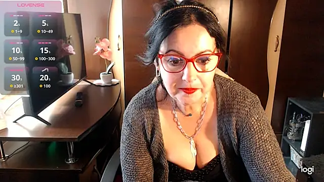 Snapshot of exymilf_ chatting on 15, 10, 2025 exymilf online show from 15, 10, 2025