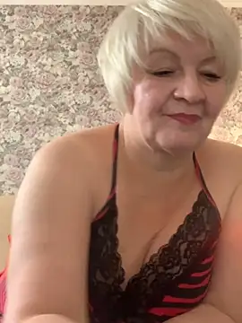 Snapshot of Laura_Millf chatting on 10, 1, 2025 Laura Millf online show from 10, 1, 2025