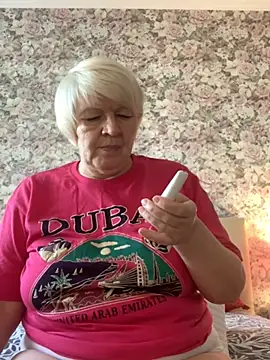 Snapshot of Laura_Millf chatting on 20, 1, 2025 Laura Millf online show from 20, 1, 2025