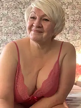 Snapshot of Laura_Millf chatting on 21, 1, 2025 Laura Millf online show from 21, 1, 2025