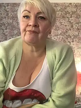 Snapshot of Laura_Millf chatting on 3, 2, 2025 Laura Millf online show from 3, 2, 2025