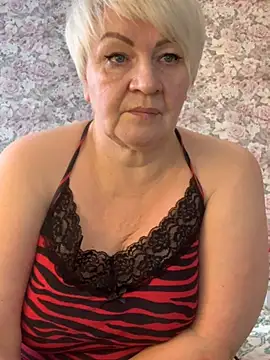 Snapshot of Laura_Millf chatting on 16, 2, 2025 Laura Millf online show from 16, 2, 2025