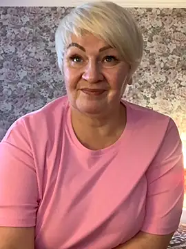 Snapshot of Laura_Millf chatting on 19, 2, 2025 Laura Millf online show from 19, 2, 2025