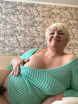 Snapshot of Laura_Millf chatting on 25, 2, 2025 Laura Millf online show from 25, 2, 2025