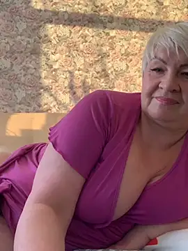 Snapshot of Laura_Millf chatting on 25, 2, 2025 Laura Millf online show from 25, 2, 2025