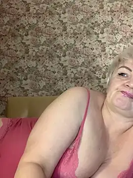 Snapshot of Laura_Millf chatting on 26, 2, 2025 Laura Millf online show from 26, 2, 2025