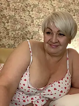 Snapshot of Laura_Millf chatting on 3, 3, 2025 Laura Millf online show from 3, 3, 2025