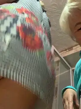 Snapshot of Laura_Millf chatting on 23, 9, 2025 Laura Millf online show from 23, 9, 2025