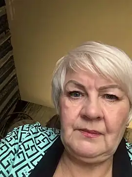 Snapshot of Laura_Millf chatting on 26, 10, 2025 Laura Millf online show from 26, 10, 2025