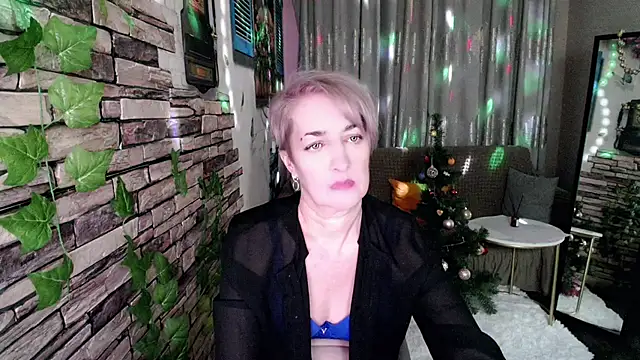 Hot Girl87 online show from 8, 1, 2025