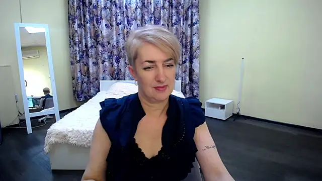 Hot Girl87 online show from 13, 3, 2025