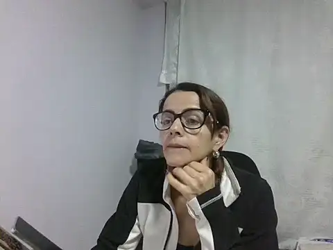 Snapshot of Salem-333 chatting on 11, 10, 2025 Salem-333 online show from 11, 10, 2025