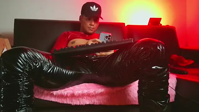 Leonnardo Jaramillo online show from 8, 3, 2025