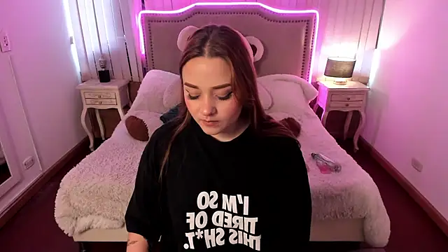 Snapshot of Valentina_Se chatting on 23, 12, 2024 Valentina Se online show from 23, 12, 2024