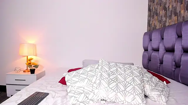 IsabellaAnngel online show from 22, 1, 2025