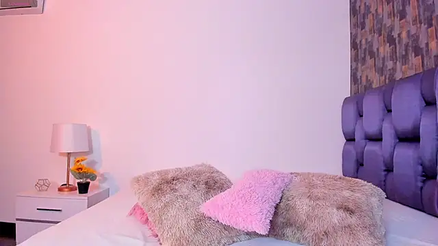 IsabellaAnngel online show from 22, 2, 2025