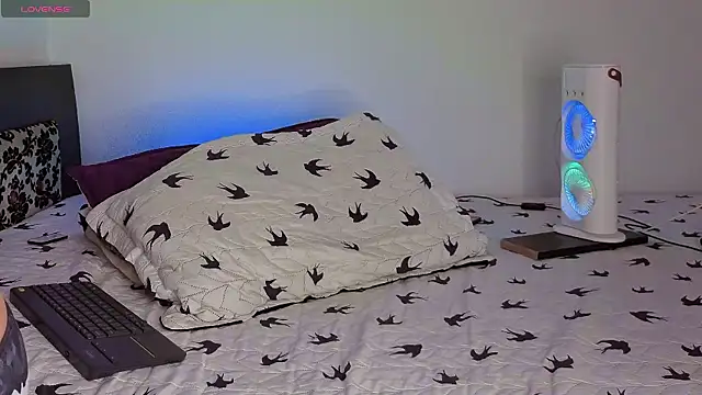 KALE 19 online show from 5, 11, 2025