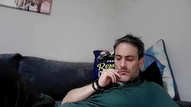 basquehotboy online show from 25, 2, 2025