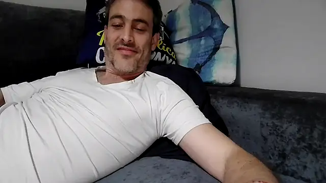 basquehotboy online show from 25, 2, 2025