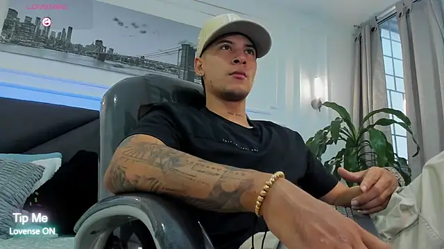 Snapshot of Damian23__ chatting on 15, 1, 2026 Damian23 online show from 15, 1, 2026