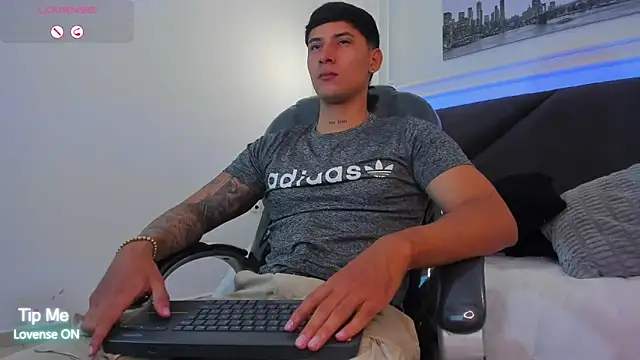 Snapshot of Damian23__ chatting on 2, 2, 2026 Damian23 online show from 2, 2, 2026