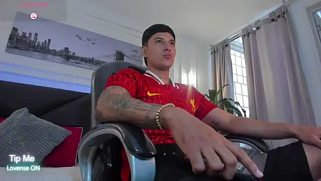 Snapshot of Damian23__ chatting on 3, 3, 2026 Damian23 online show from 3, 3, 2026