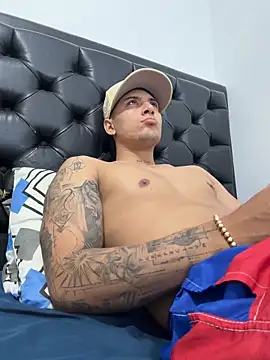 Snapshot of Damian23__ chatting on 11, 3, 2026 Damian23 online show from 11, 3, 2026