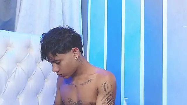 Sexys Boys Hot1 online show from 7, 1, 2025