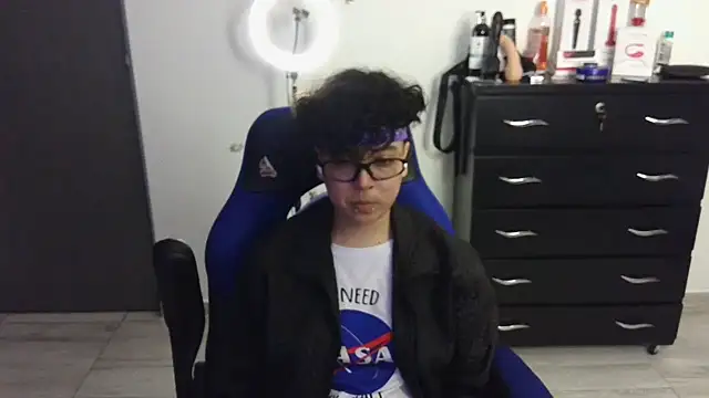 thomascooper7 online show from 28, 1, 2025