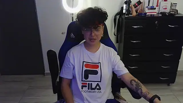 thomascooper7 online show from 11, 2, 2025