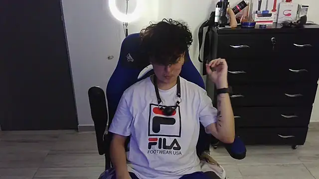 thomascooper7 online show from 11, 2, 2025