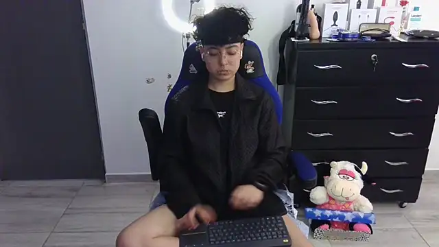 thomascooper7 online show from 21, 3, 2025