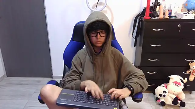 thomascooper7 online show from 21, 4, 2026